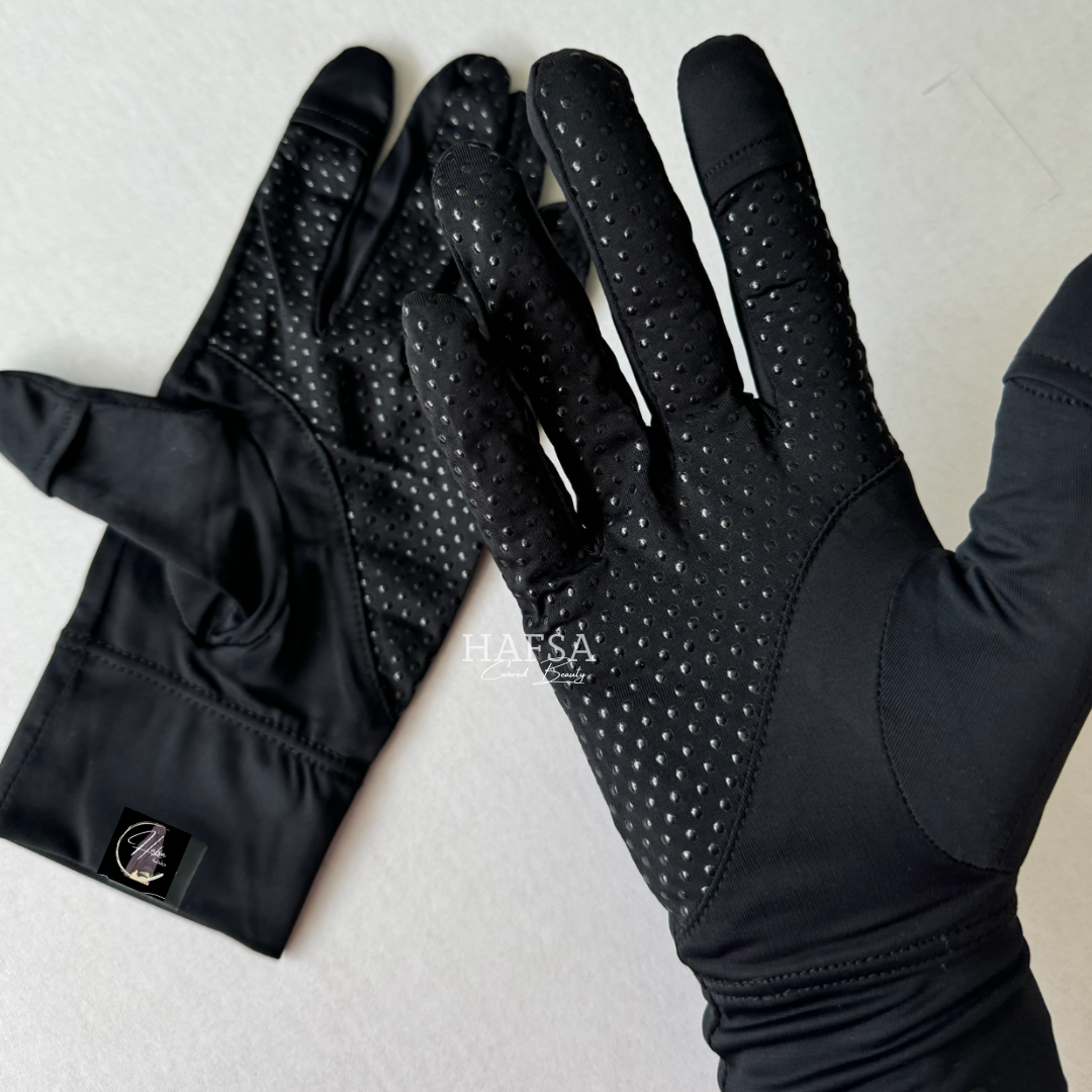 Touch gloves with opening