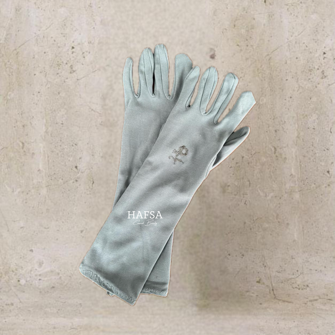 Gloves flower